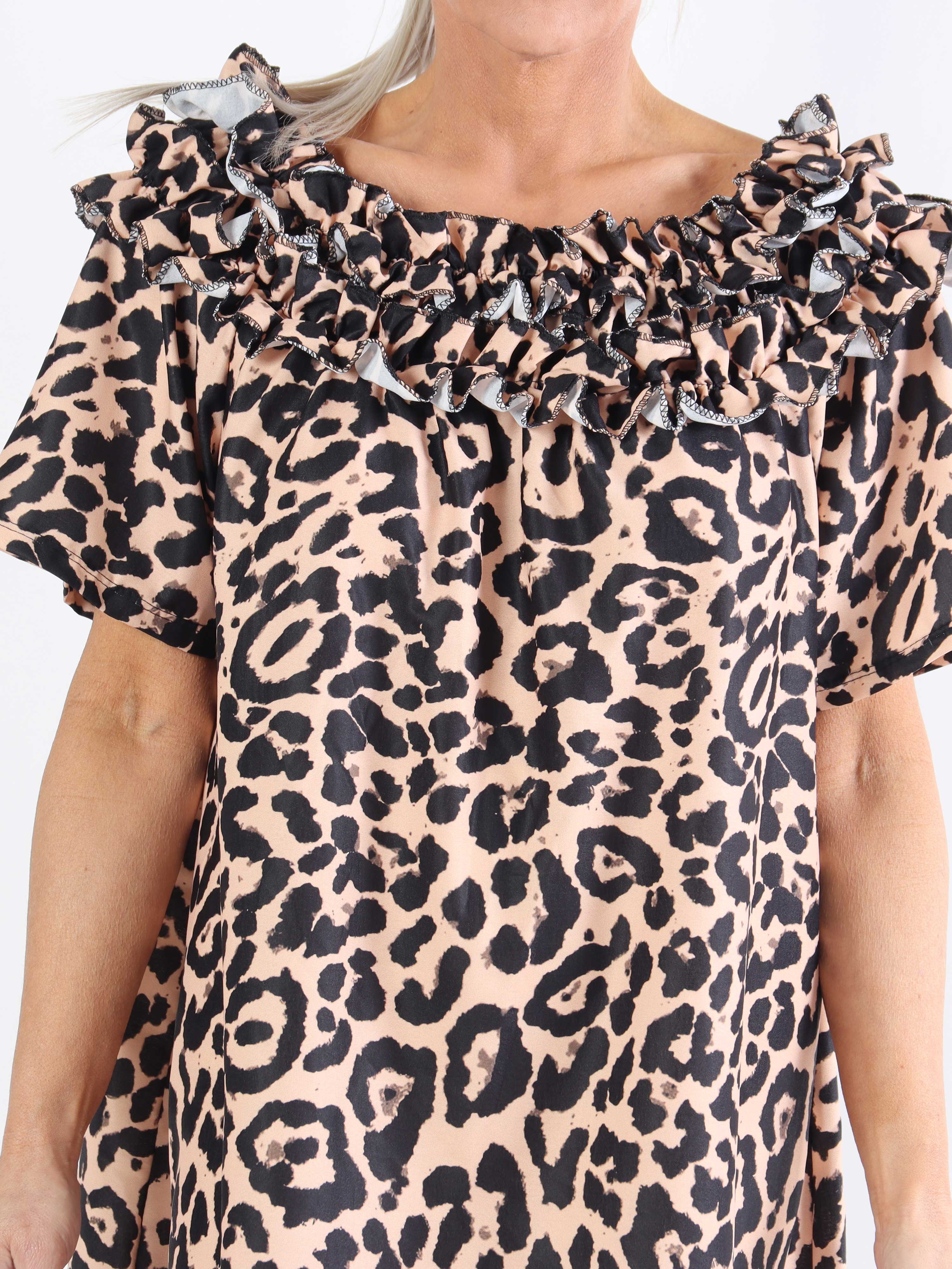 Chili Leo Sleeveless Dress - Leopardmönstrad klänning i stor storlek med volanger